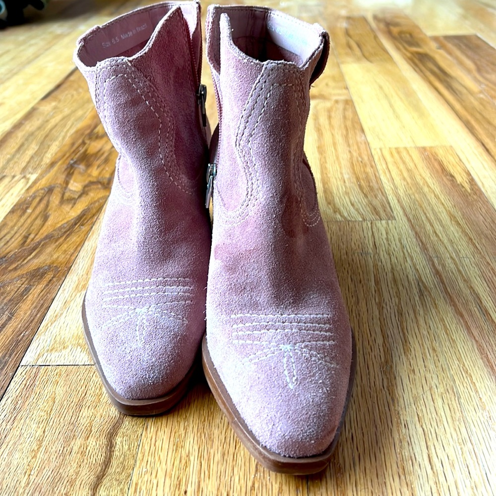 Dolce Vita Size 6.5 Suede Pink